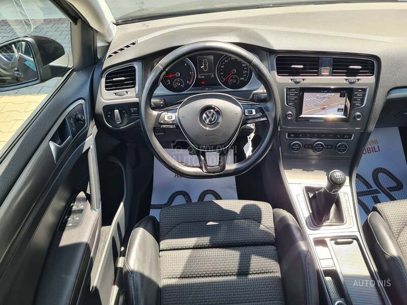 Volkswagen Golf 7 1.6 TDI HIGHLINE