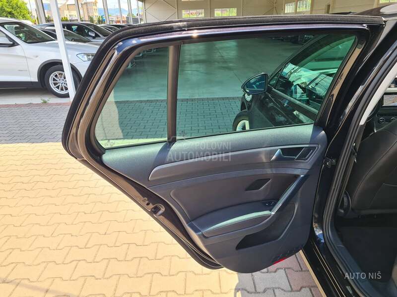 Volkswagen Golf 7 1.6 TDI HIGHLINE