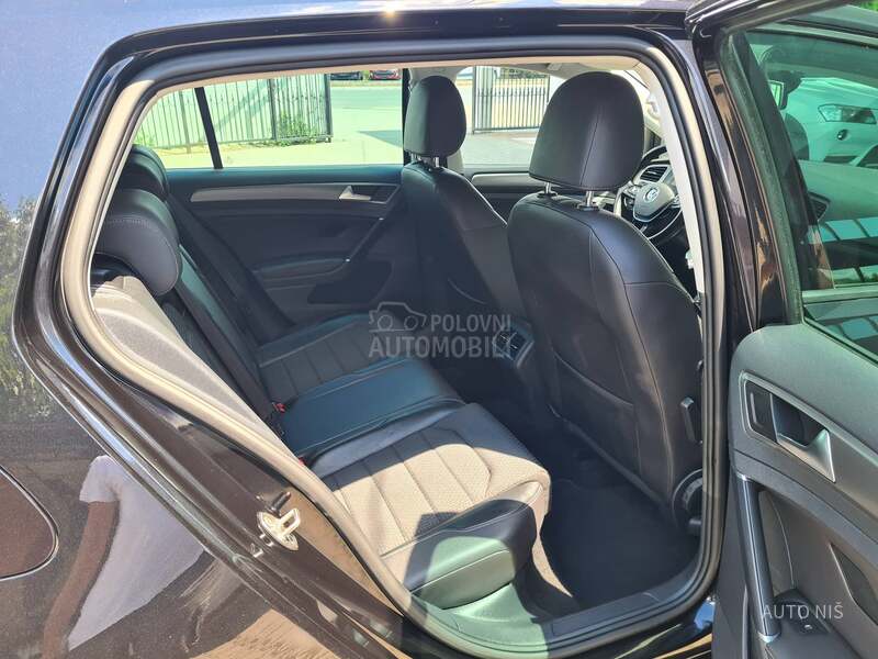Volkswagen Golf 7 1.6 TDI HIGHLINE