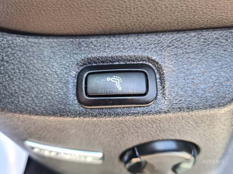 Volkswagen Golf 7 1.6 TDI HIGHLINE