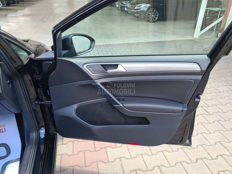 Volkswagen Golf 7 1.6 TDI HIGHLINE