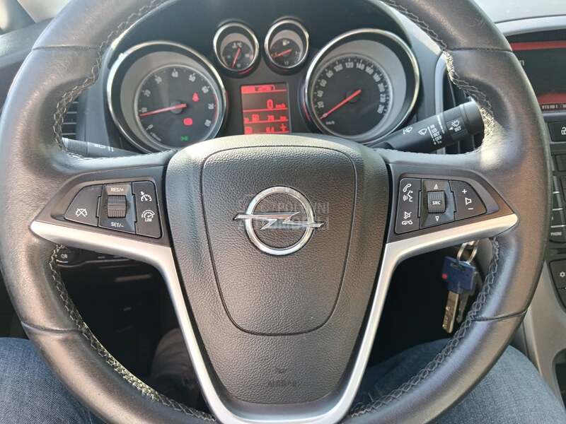 Opel Astra J 1.4 Turbo