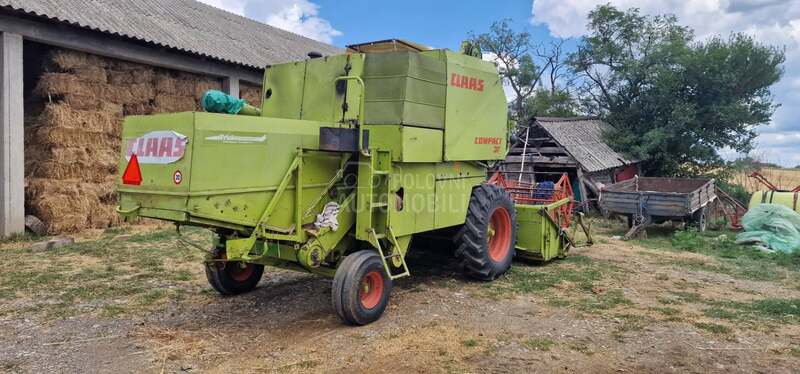 Claas Compact 30