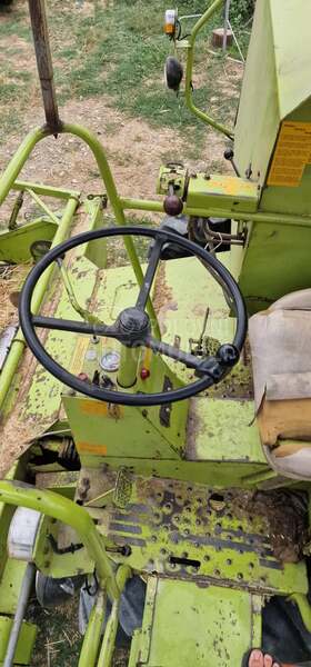 Claas Compact 30