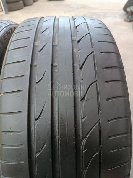 Bridgestone 235/40 R19 Letnja