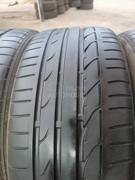 Bridgestone 235/40 R19 Letnja