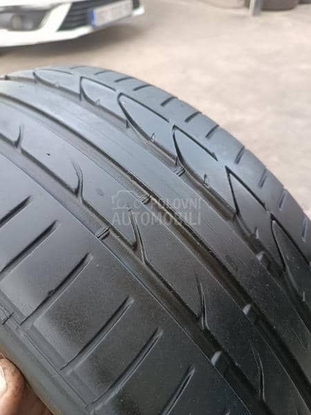 Bridgestone 235/40 R19 Letnja