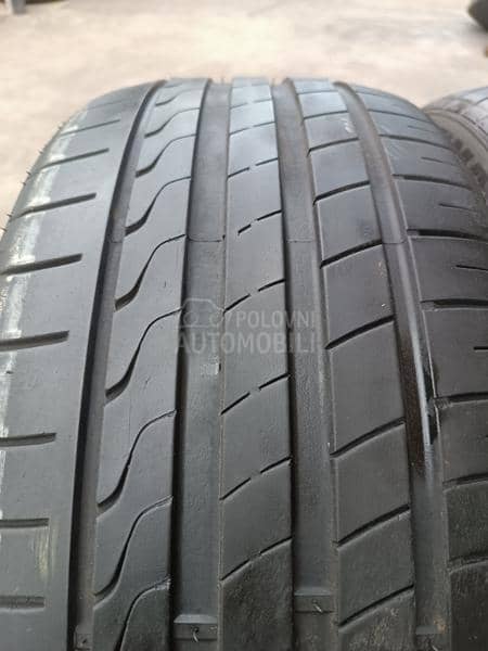 Minerva 235/40 R19 Letnja