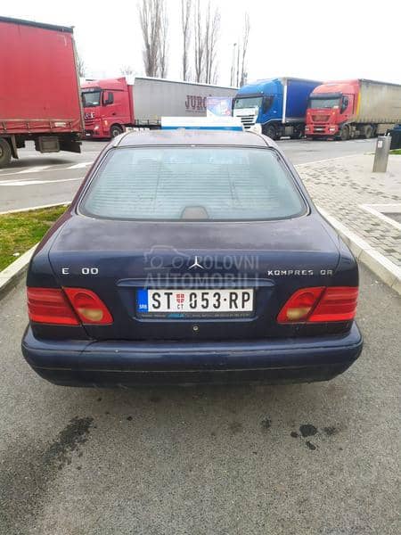 Mercedes Benz E 200 2.0 compresor
