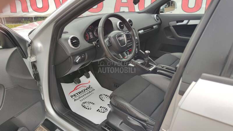 Audi A3 1.9 TDI  //S LINE//