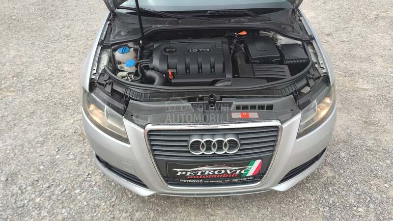 Audi A3 1.9 TDI  //S LINE//