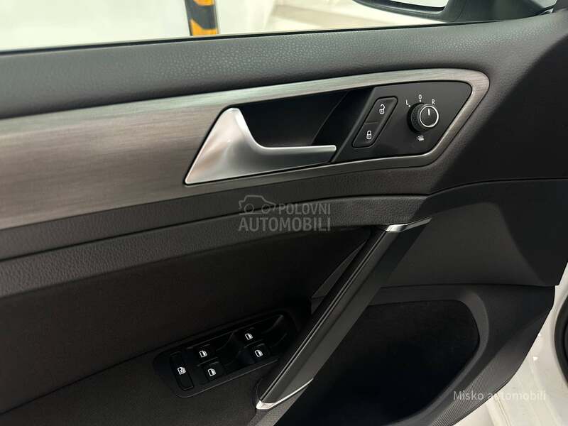 Volkswagen Golf 7 1.4 TSI Auto
