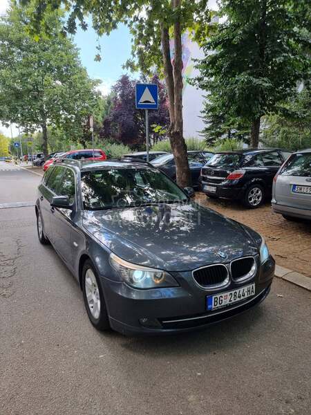 BMW 520 E60  2.0