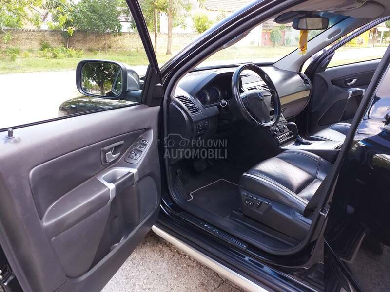 Volvo XC90 2.4 d  R-Design
