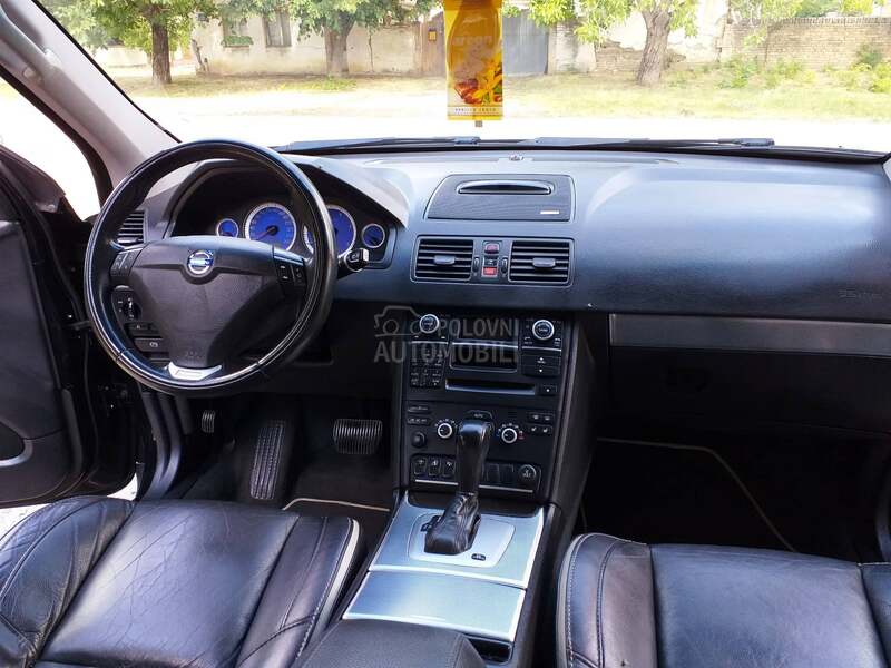 Volvo XC90 2.4 d  R-Design