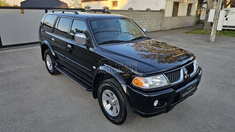 Mitsubishi Pajero Sport 3.0 V6 aut/koza