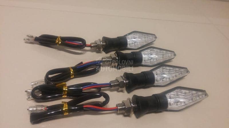 LED zmigavci za motor