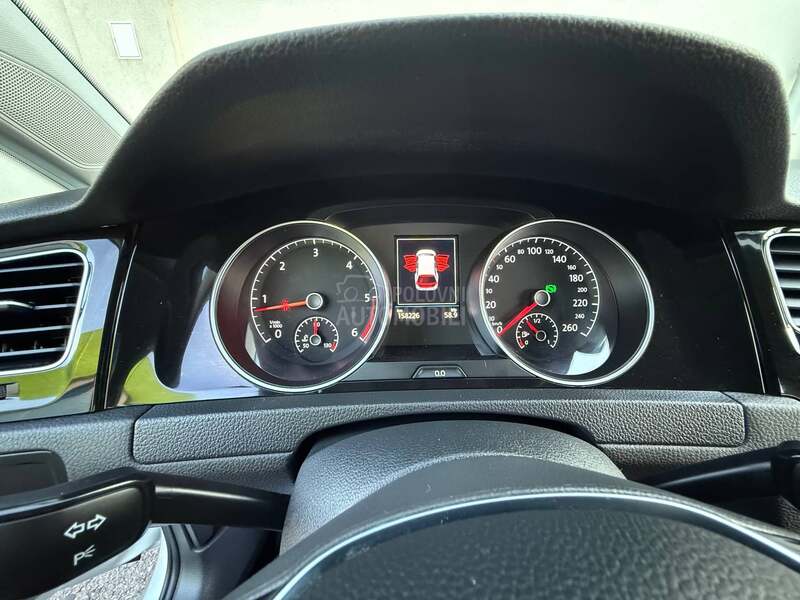 Volkswagen Golf 7 1.6 TDI/CARAT/AUT