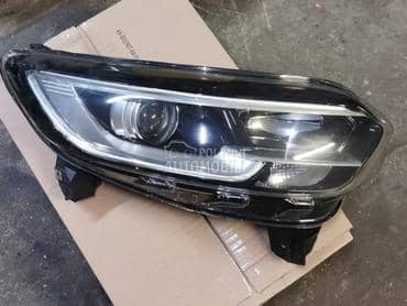 Desni far za Renault Kadjar od 2015. do 2021. god.