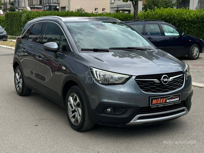 Opel Crossland X  1.2 T Led Kam 360