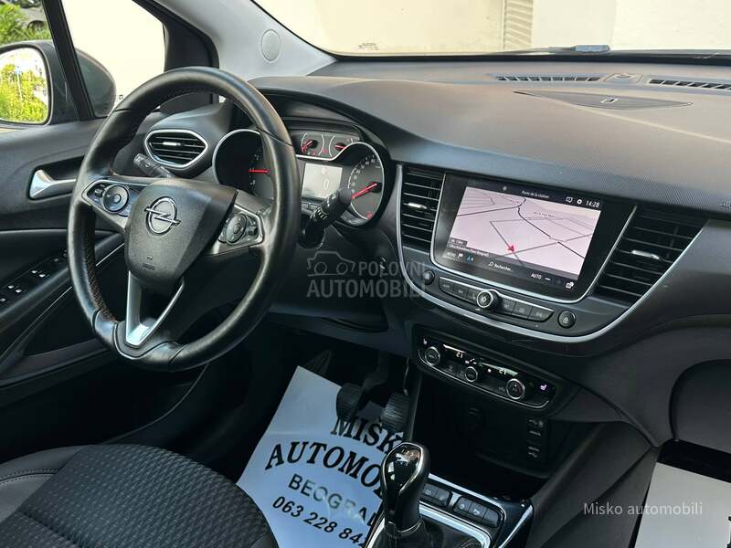 Opel Crossland X  1.2 T Led Kam 360