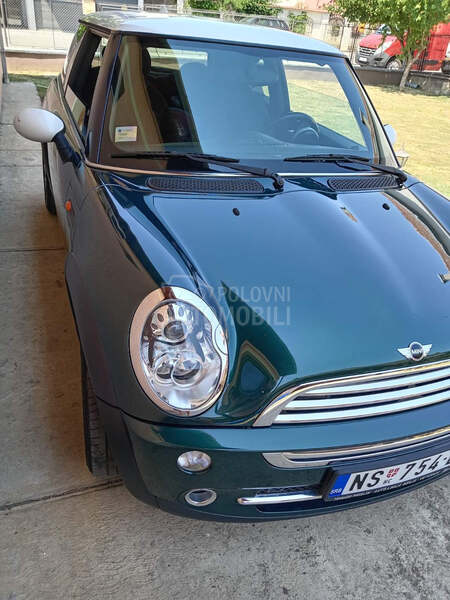 MINI Cooper 1.6