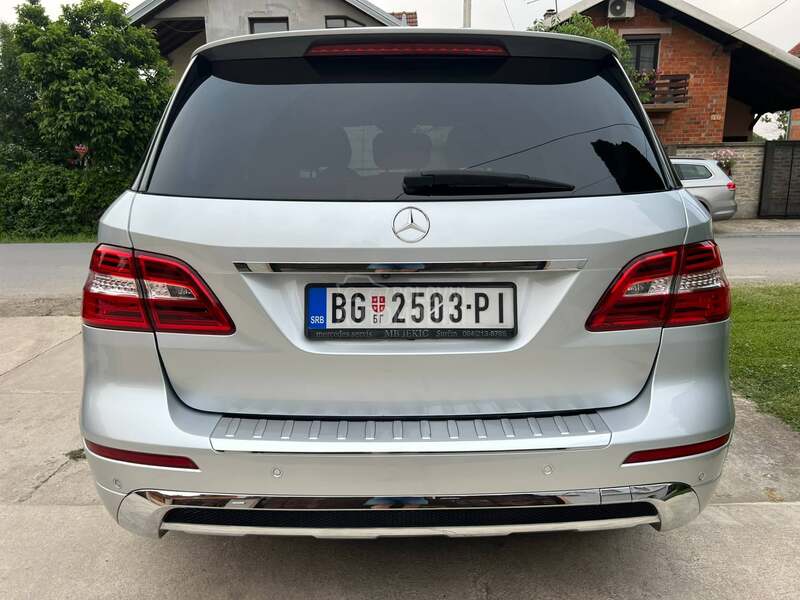 Mercedes Benz ML 250 AMG 4 MATIC BLUETEC