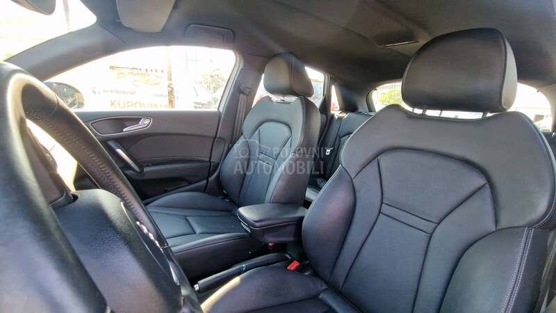 Audi A1 S-LINE/AUT0MATIC