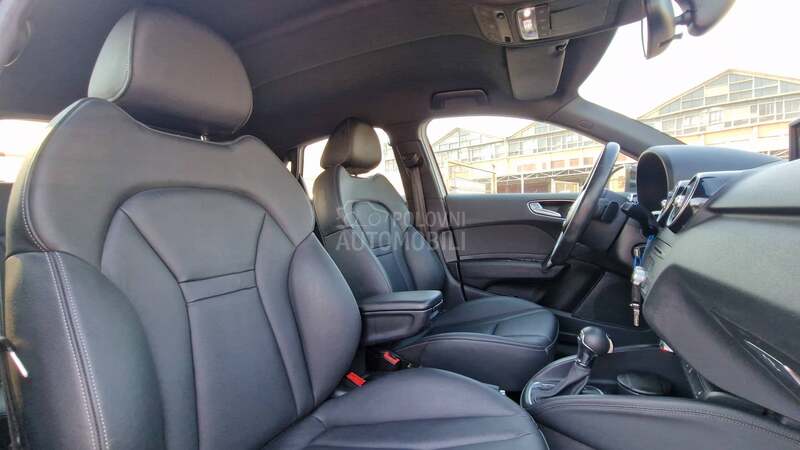 Audi A1 S-LINE/AUT0MATIC