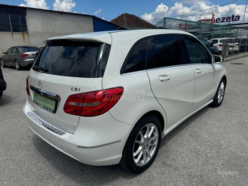 Mercedes Benz B 180 180cdi a/m