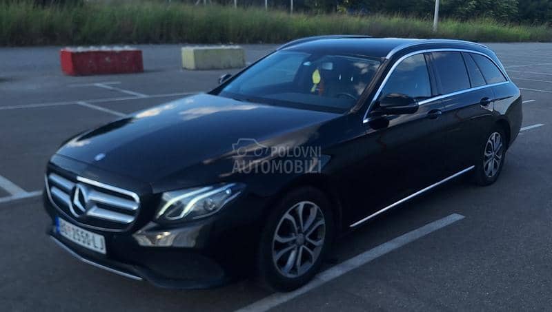 Mercedes Benz E 220 