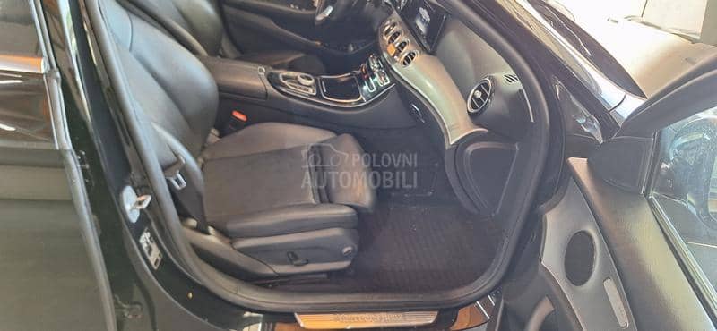Mercedes Benz E 220 