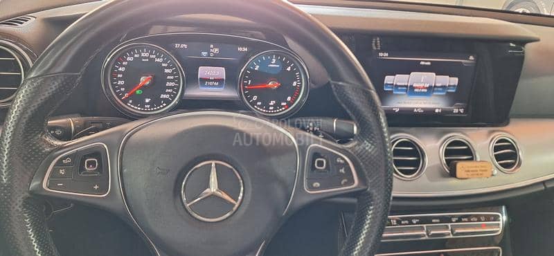 Mercedes Benz E 220 