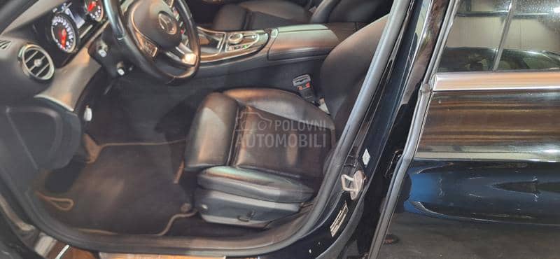 Mercedes Benz E 220 