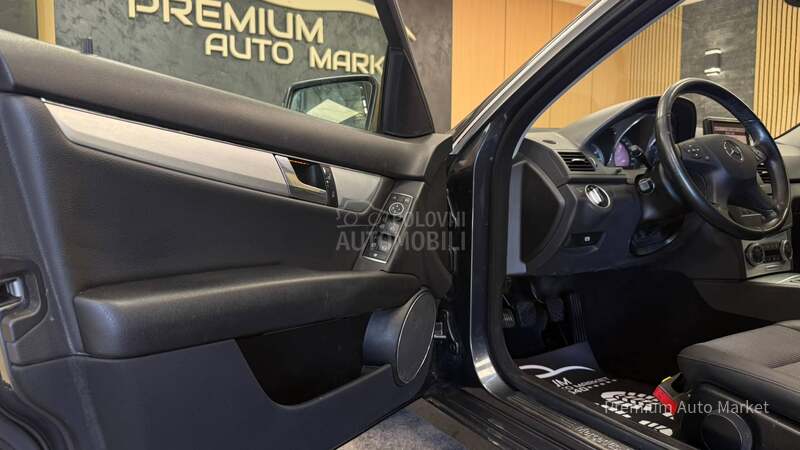 Mercedes Benz C 200 //2.2 CDI//N.AVI/FUL