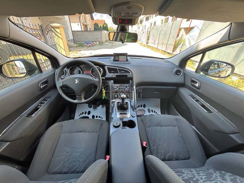 Peugeot 3008 1.6 hdi N A V I G