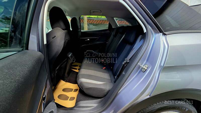 Peugeot 3008 1.5BlueHDI LED NAVY