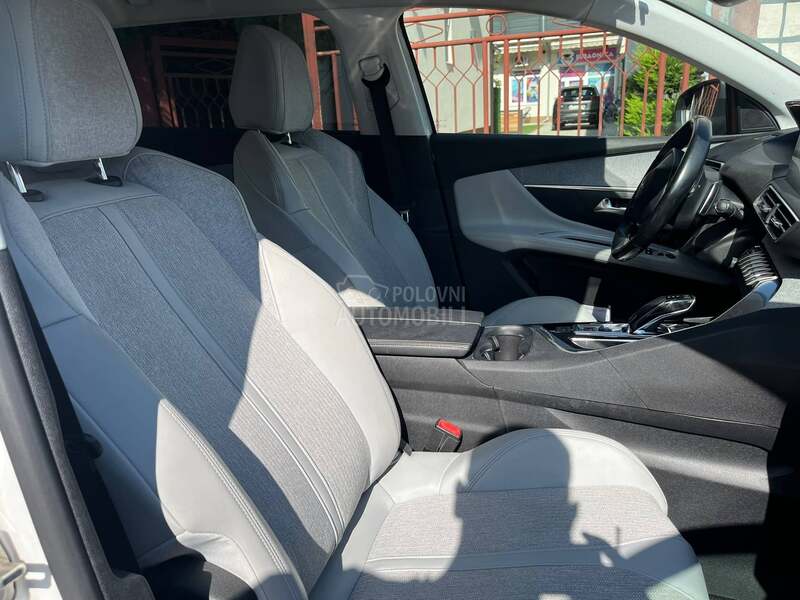 Peugeot 5008 AUT/ALLURE/VELSERVIS