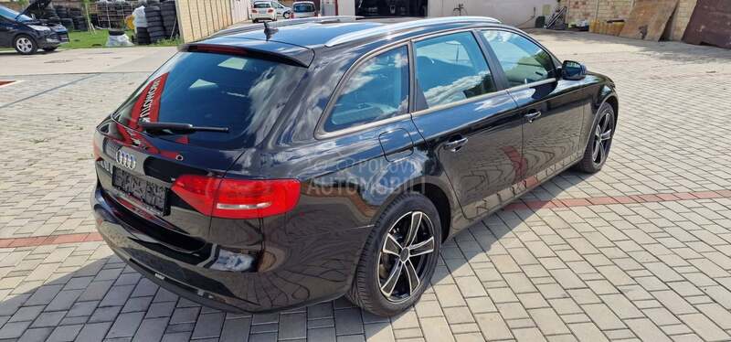 Audi A4 2.0TDI NA VIG PANO