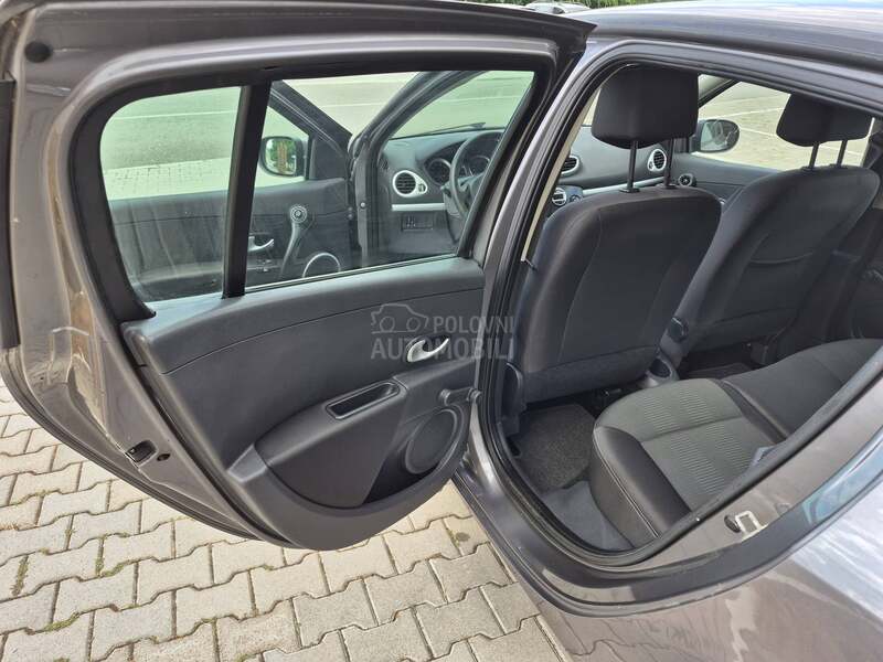 Renault Clio 1.2TCe ŠVAJCARSKA