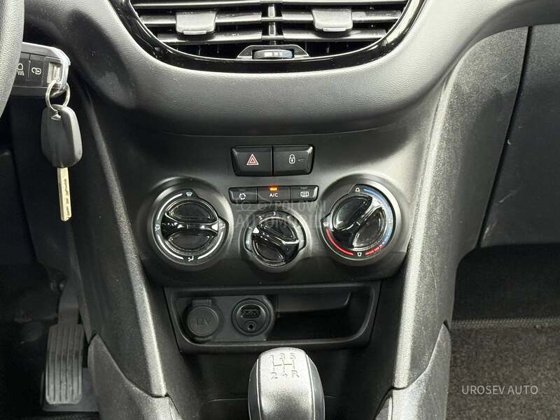 Peugeot 208 1.6 HDi 100 NAV
