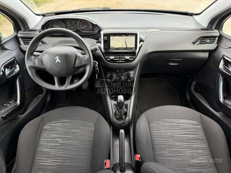 Peugeot 208 1.6 HDi 100 NAV
