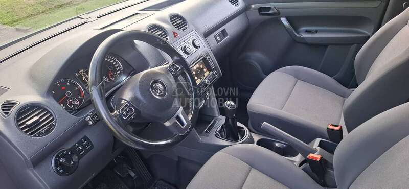 Volkswagen Caddy 1.6TDI. C EDITION