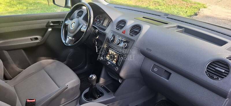 Volkswagen Caddy 1.6TDI. C EDITION
