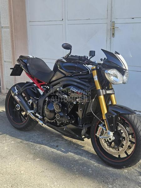 Triumph speed triple 1050 R