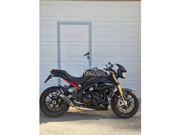 Triumph speed triple 1050 R