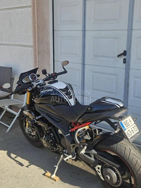Triumph speed triple 1050 R