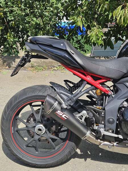 Triumph speed triple 1050 R