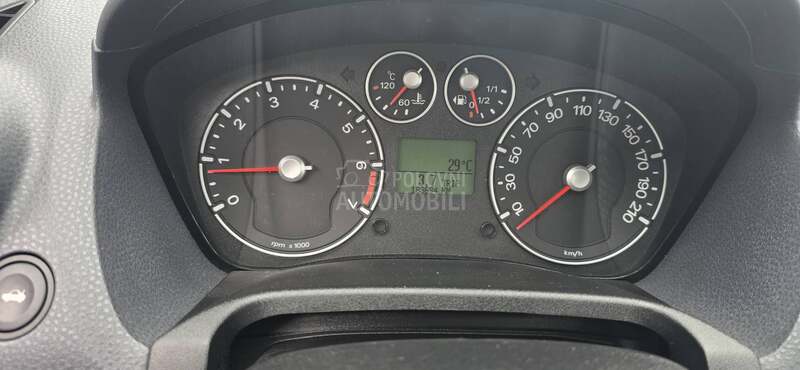 Ford Fiesta 1.3 B E N Z I N