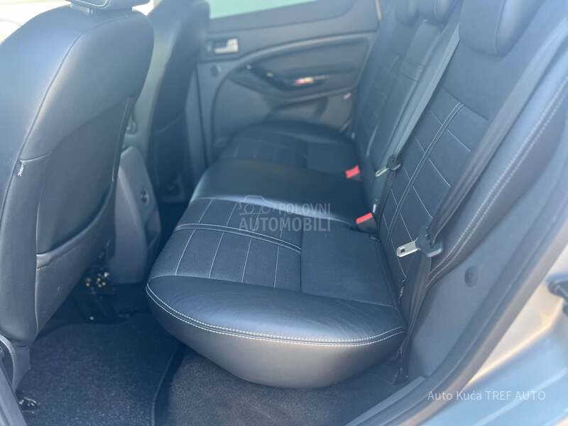 Ford Kuga 2.0TDCI/TITANIUM/4x4